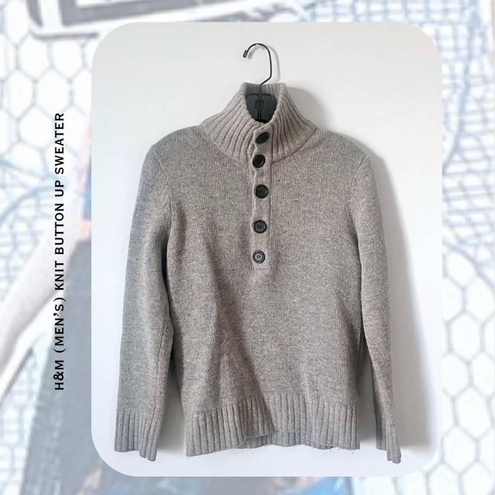 (men’s) H&M light gray knit pullover with front 5 buttons